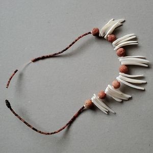 FREE with Bundle! Vintage Shell and coral necklace